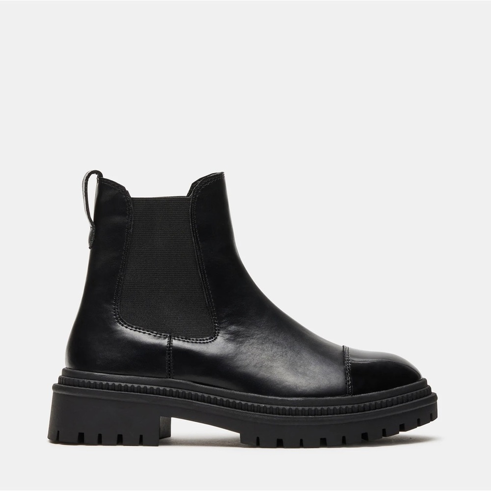 Steve Madden MAYSLIE BLACK LEATHER Chelsea Boots Size 8.5